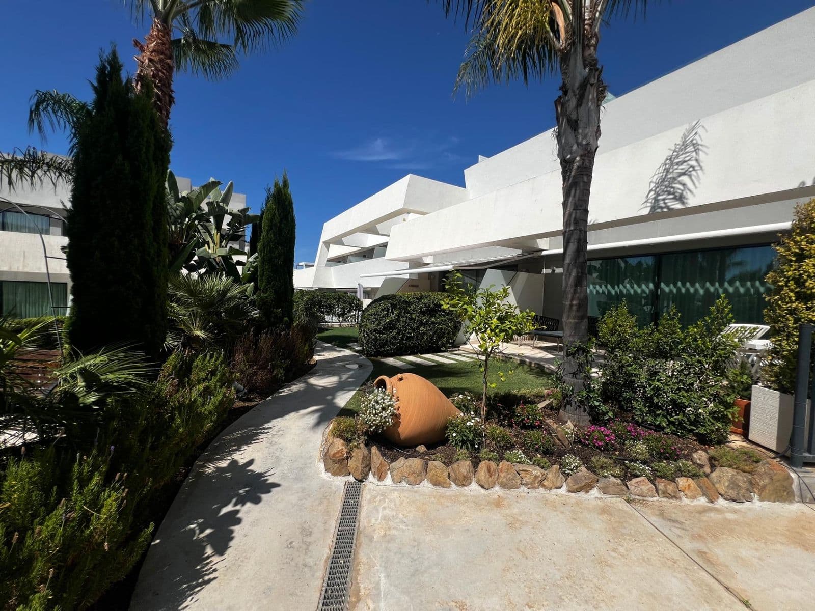 Middle Floor Apartment in La Cala de Mijas, Mijas