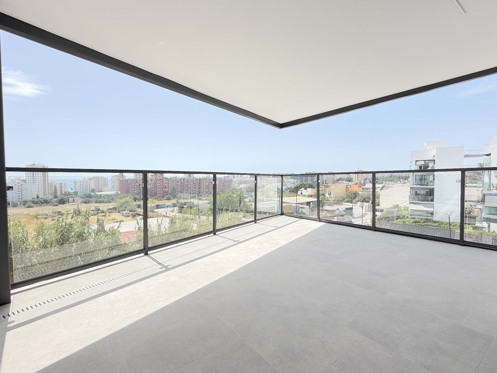 Middle Floor Apartment in Los Pacos, Fuengirola
