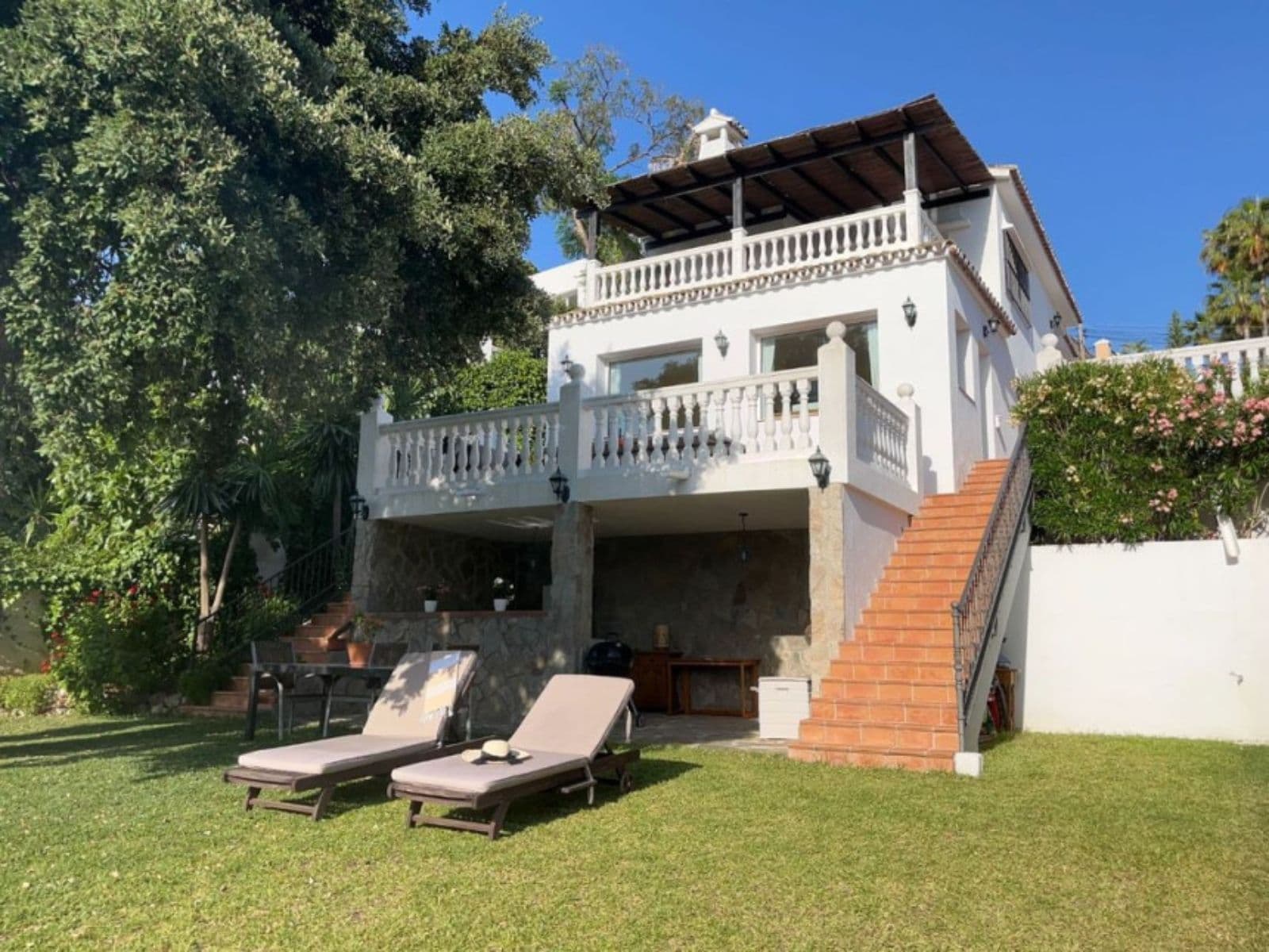 Detached Villa in Elviria, Marbella East
