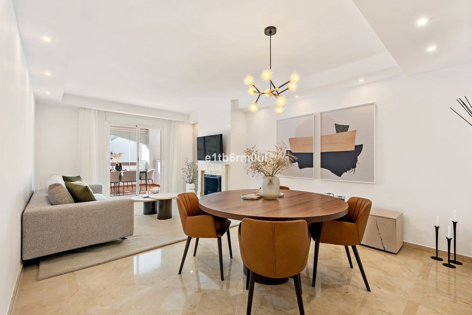 Middle Floor Apartment in Nueva Andalucía, Nueva Andalucía