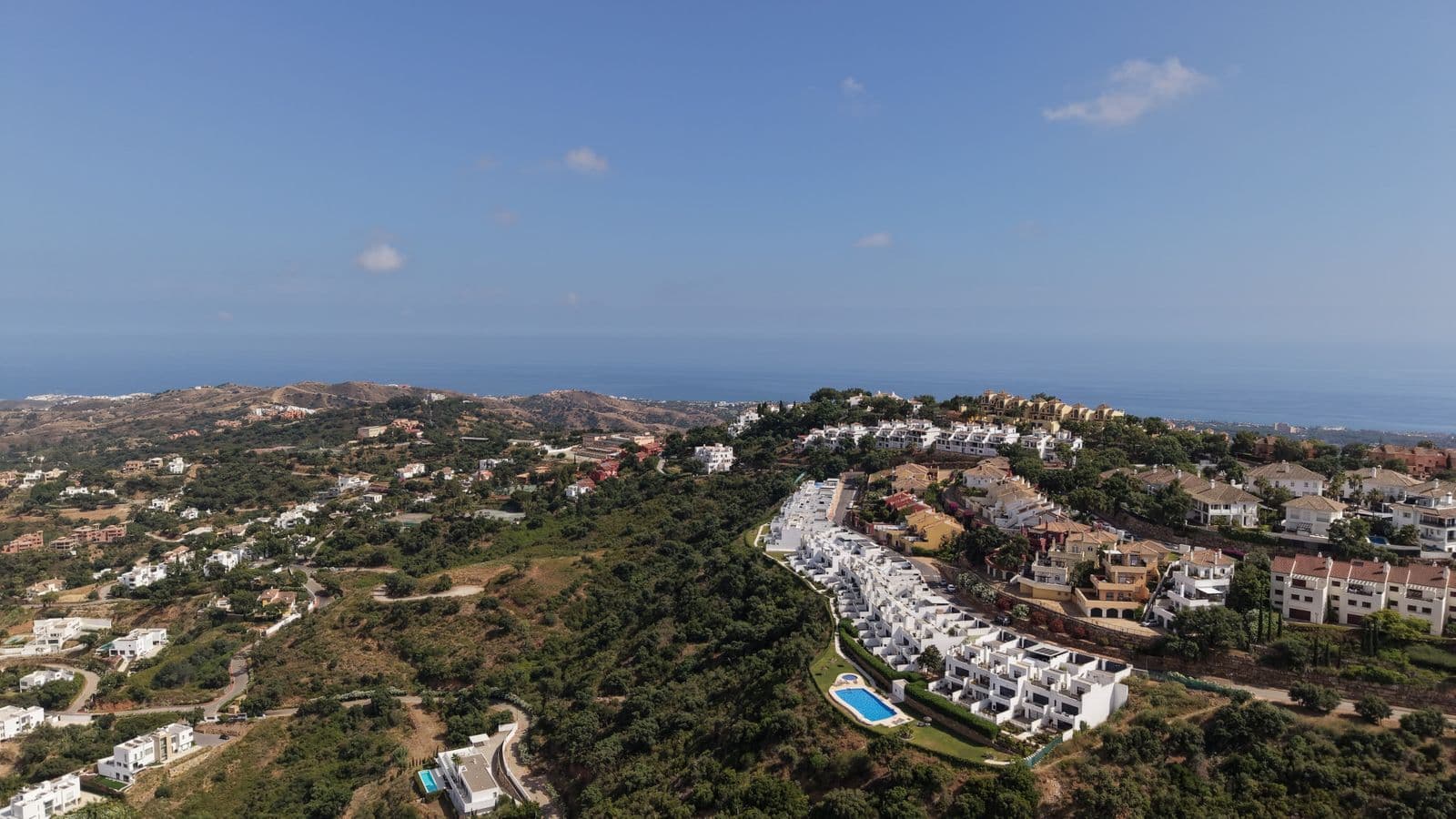 Townhouse in La Mairena, Marbella East