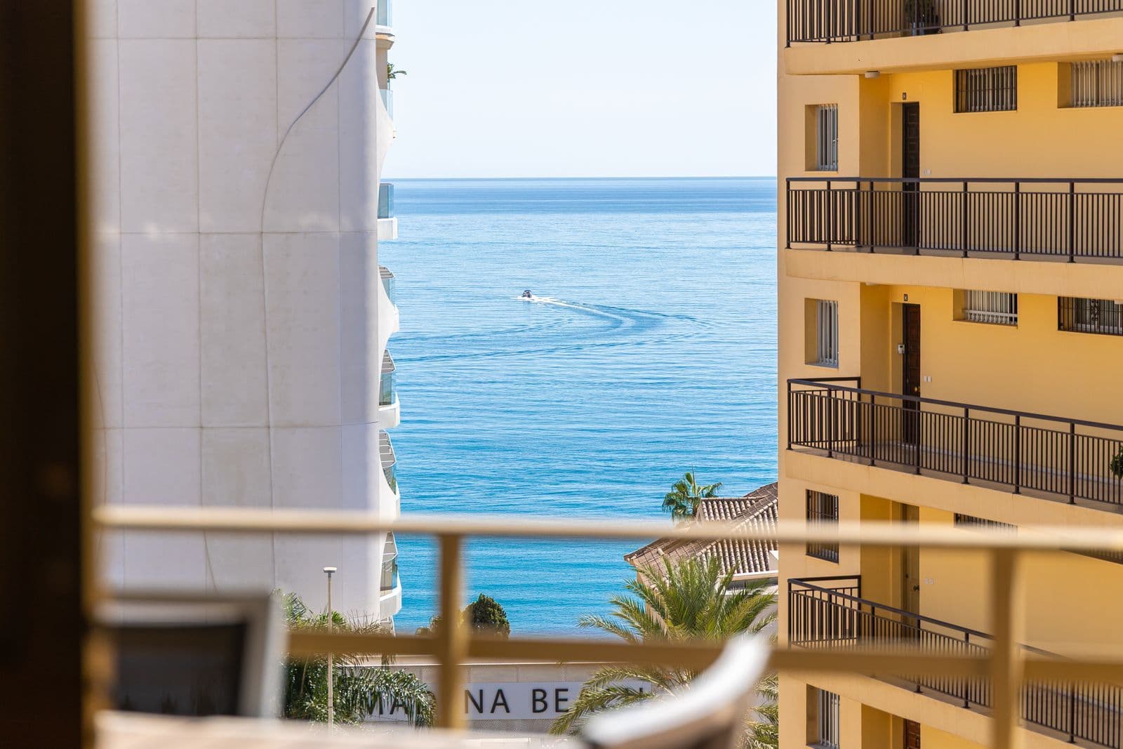 Middle Floor Apartment in Benalmadena, Benalmádena