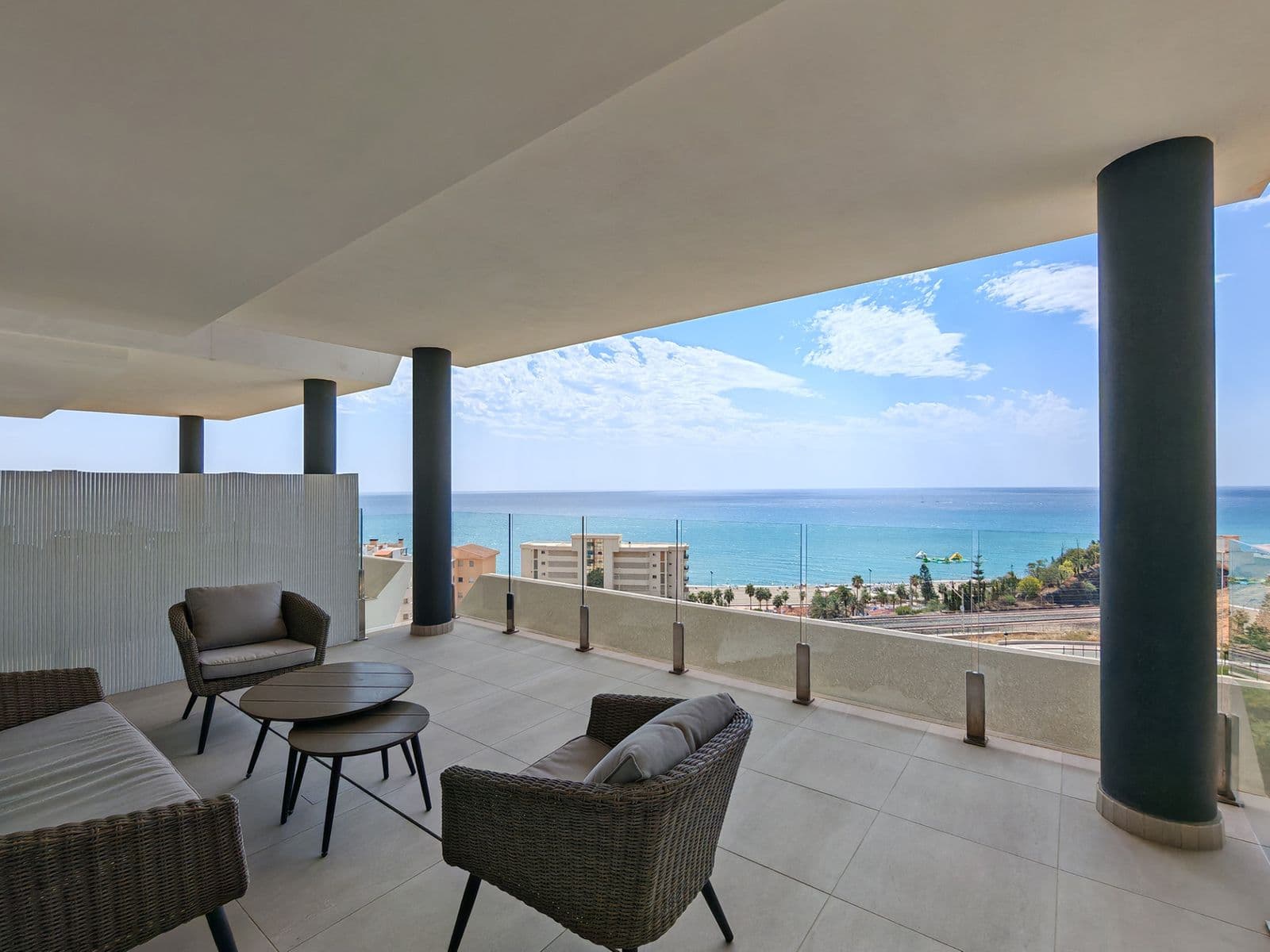 Middle Floor Apartment in Fuengirola, Fuengirola