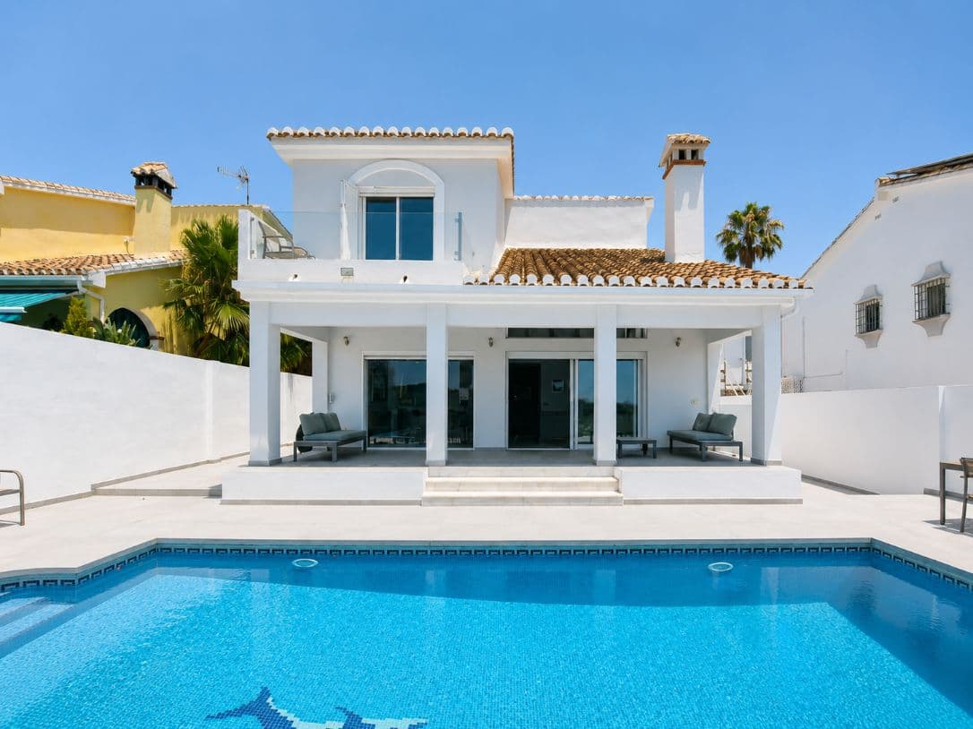 Detached Villa in Calahonda, Mijas