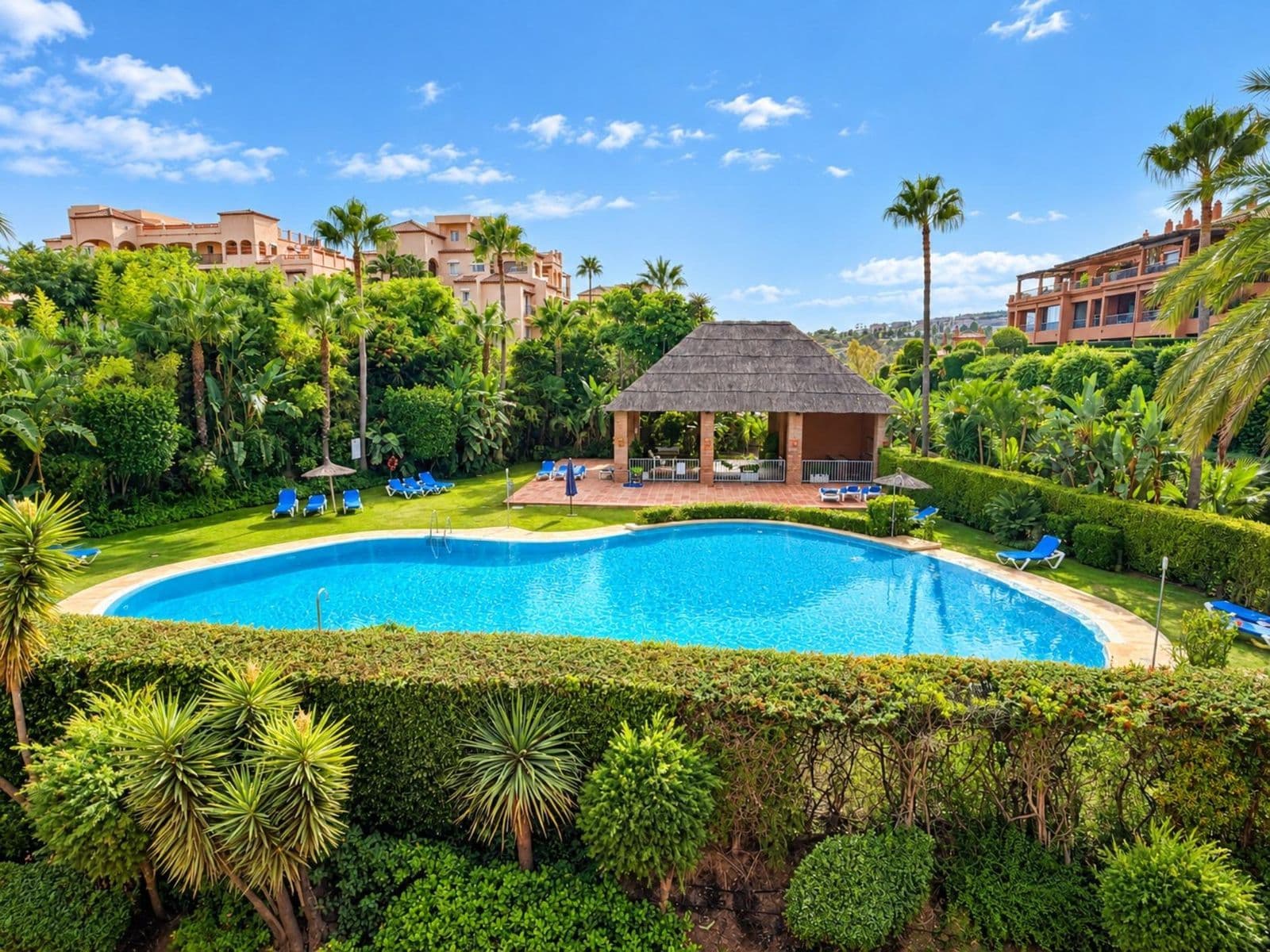 Penthouse in Atalaya, Estepona