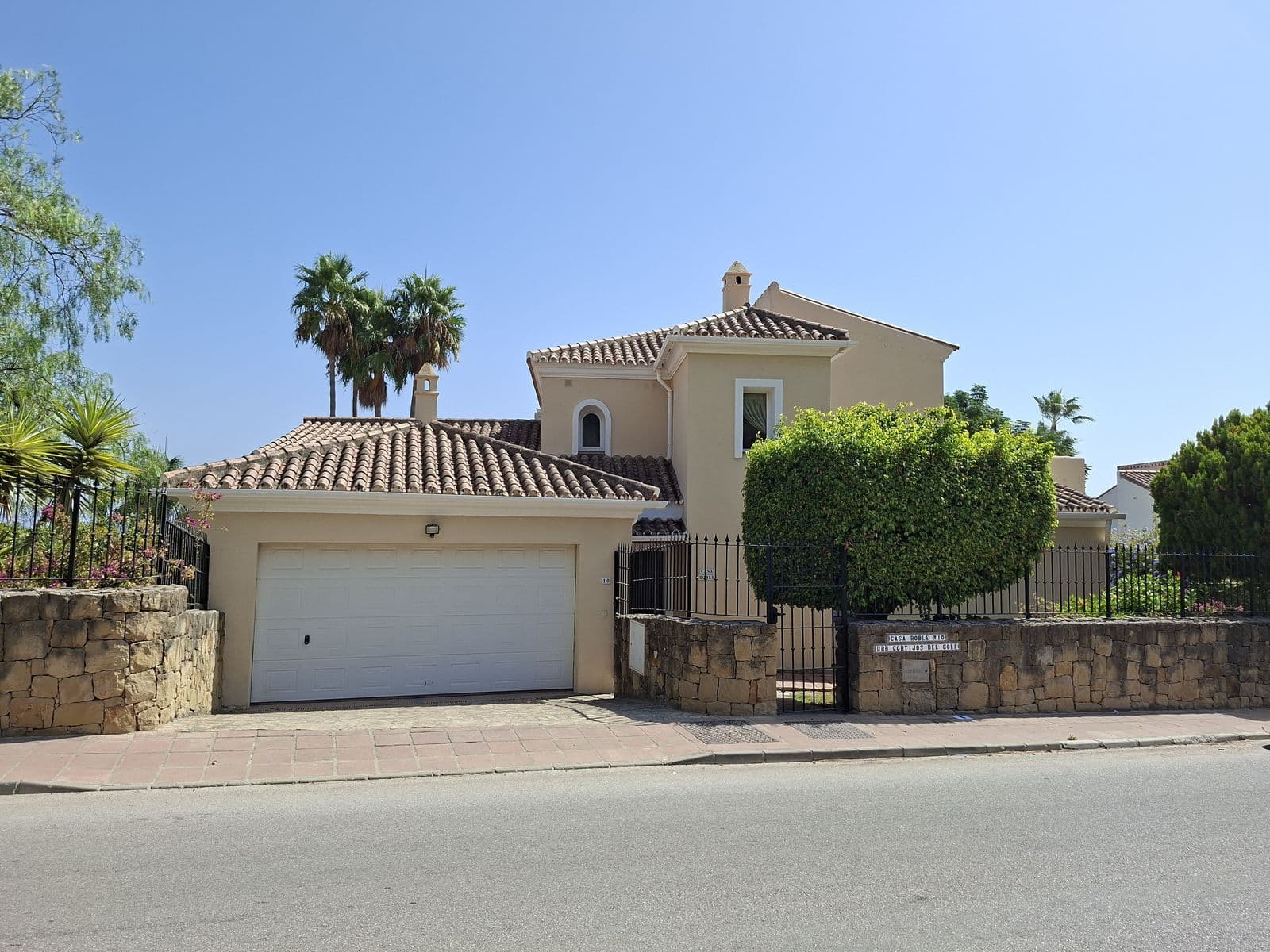 Detached Villa in La Duquesa, Manilva