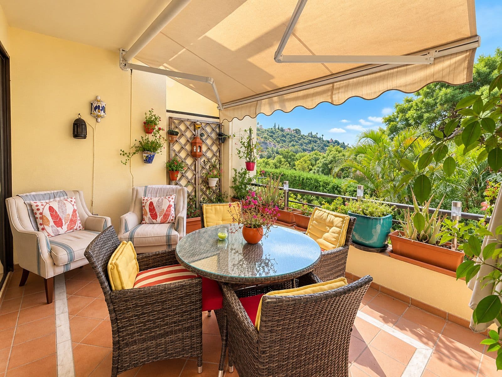 Middle Floor Apartment in Los Arqueros, Benahavís