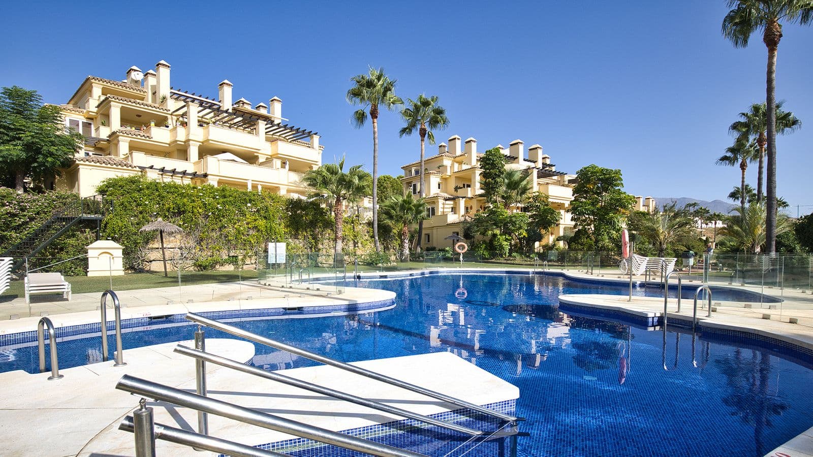 Middle Floor Apartment in Casares, Casares