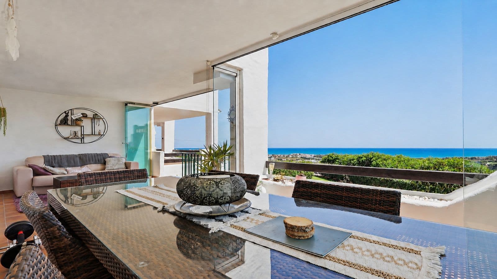 Ground Floor Apartment in Doña Julia, Casares