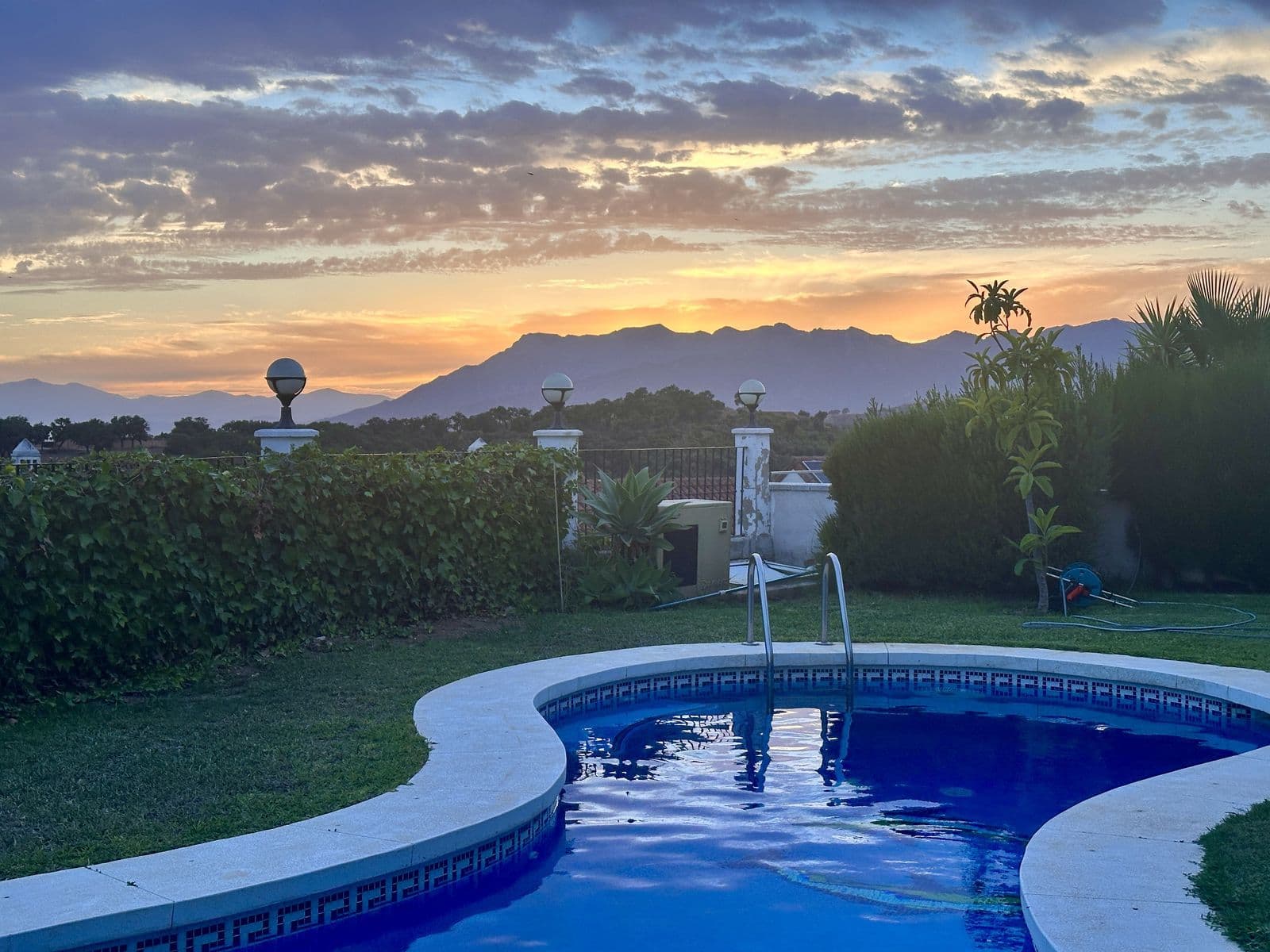 Townhouse in La Mairena, Marbella East