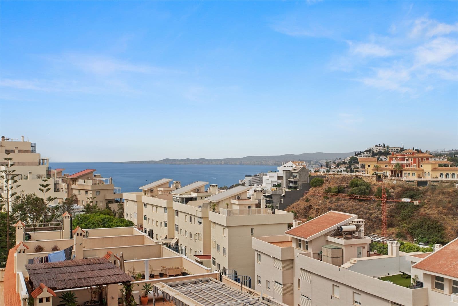 Middle Floor Apartment in Torrequebrada, Benalmádena