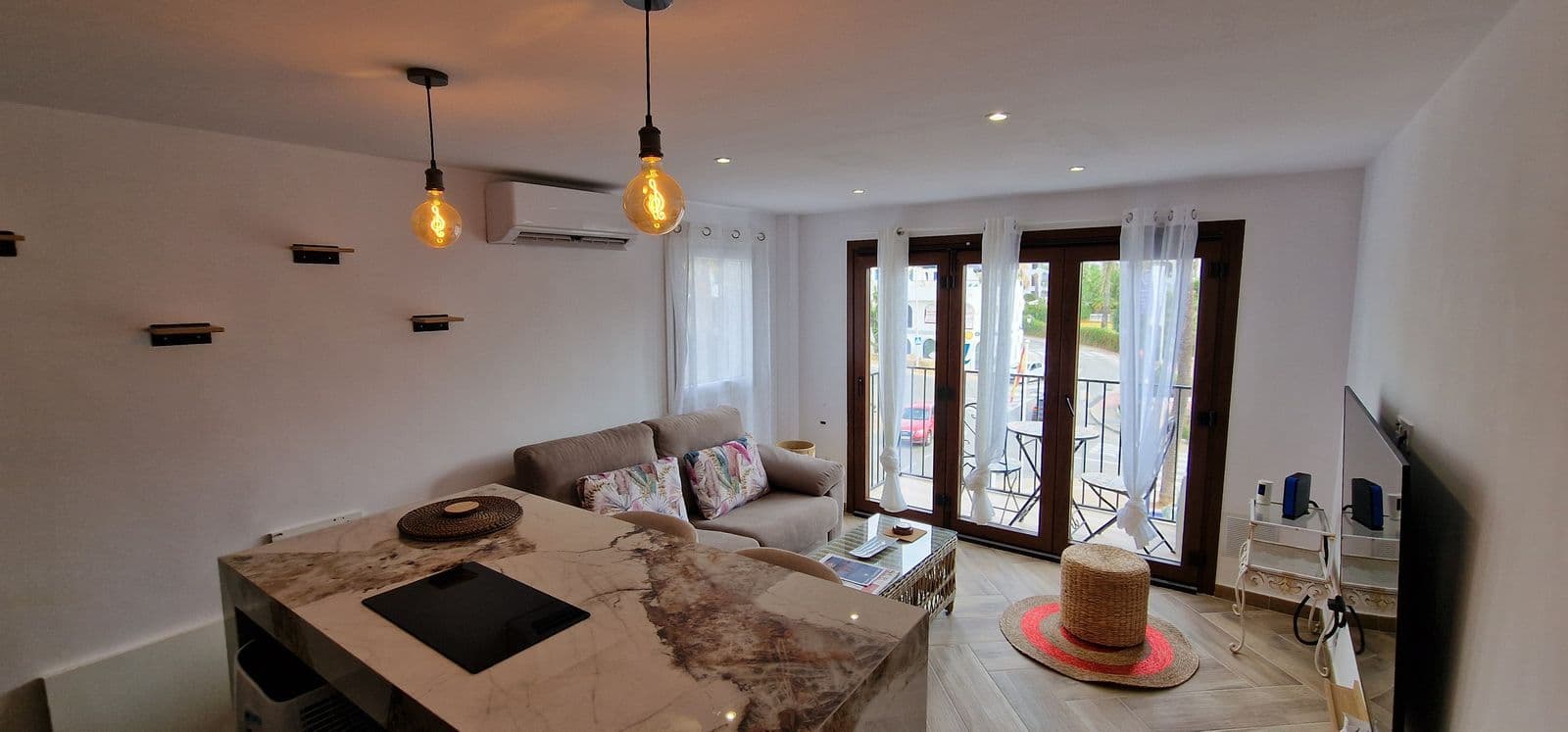 Middle Floor Apartment in La Duquesa, Manilva