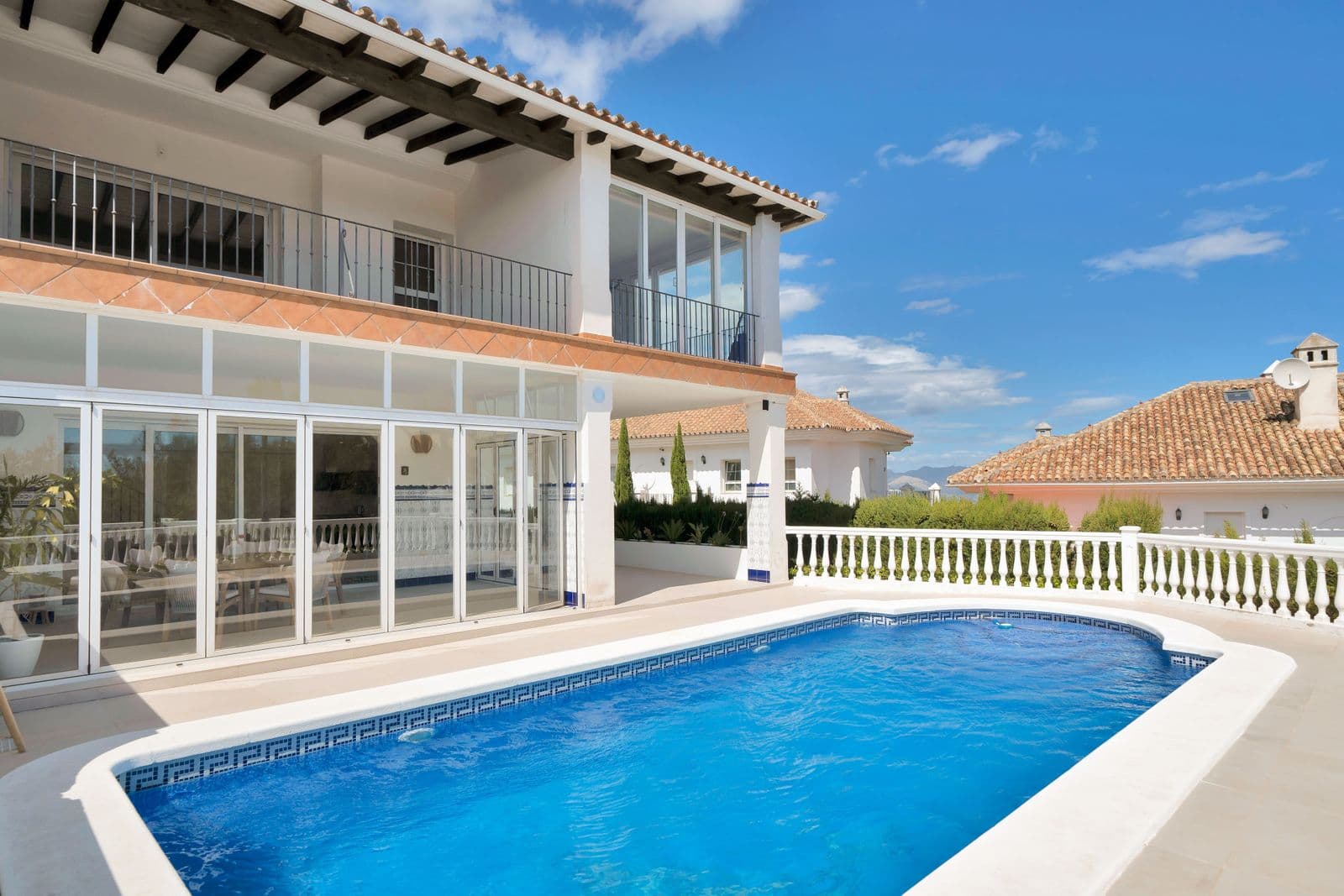 Semi-Detached House in La Mairena, Marbella East