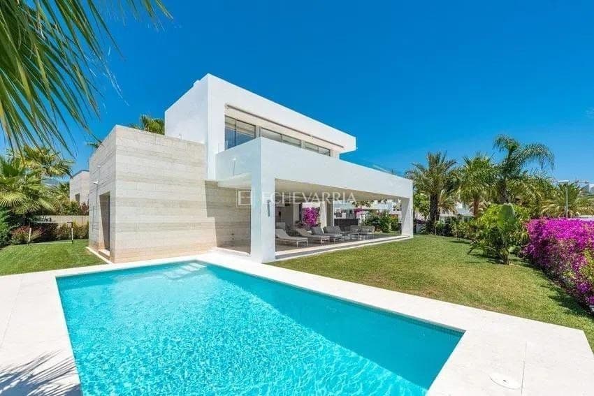 Townhouse in Marbella, Marbella