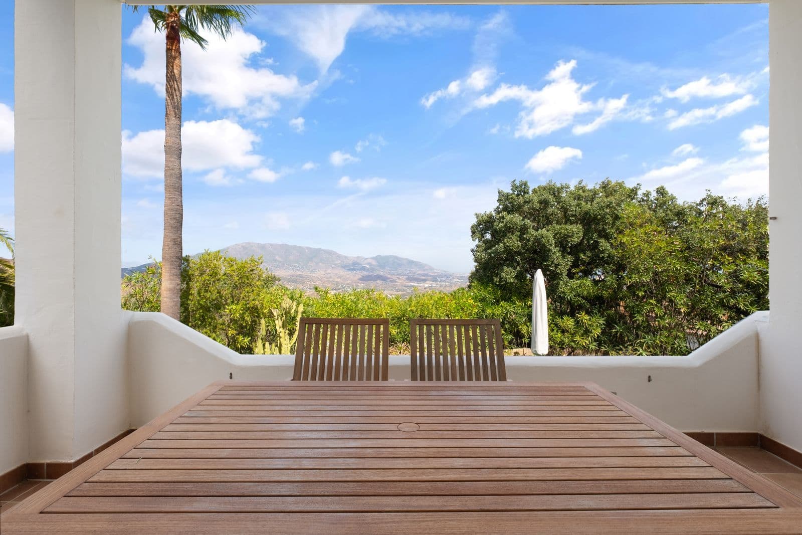 Ground Floor Apartment in La Mairena, Marbella East