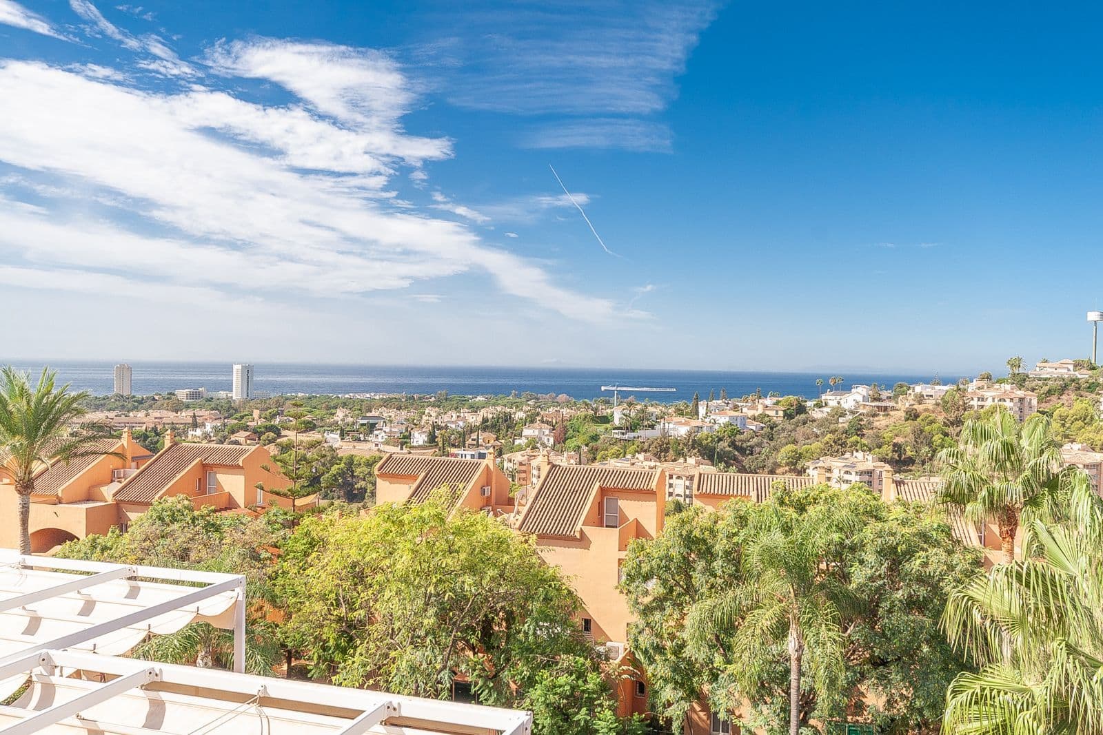 Penthouse in Elviria, Marbella East