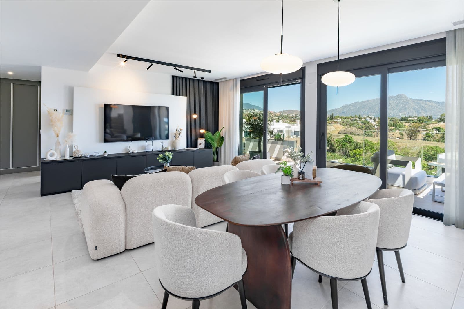 Penthouse in New Golden Mile, Estepona