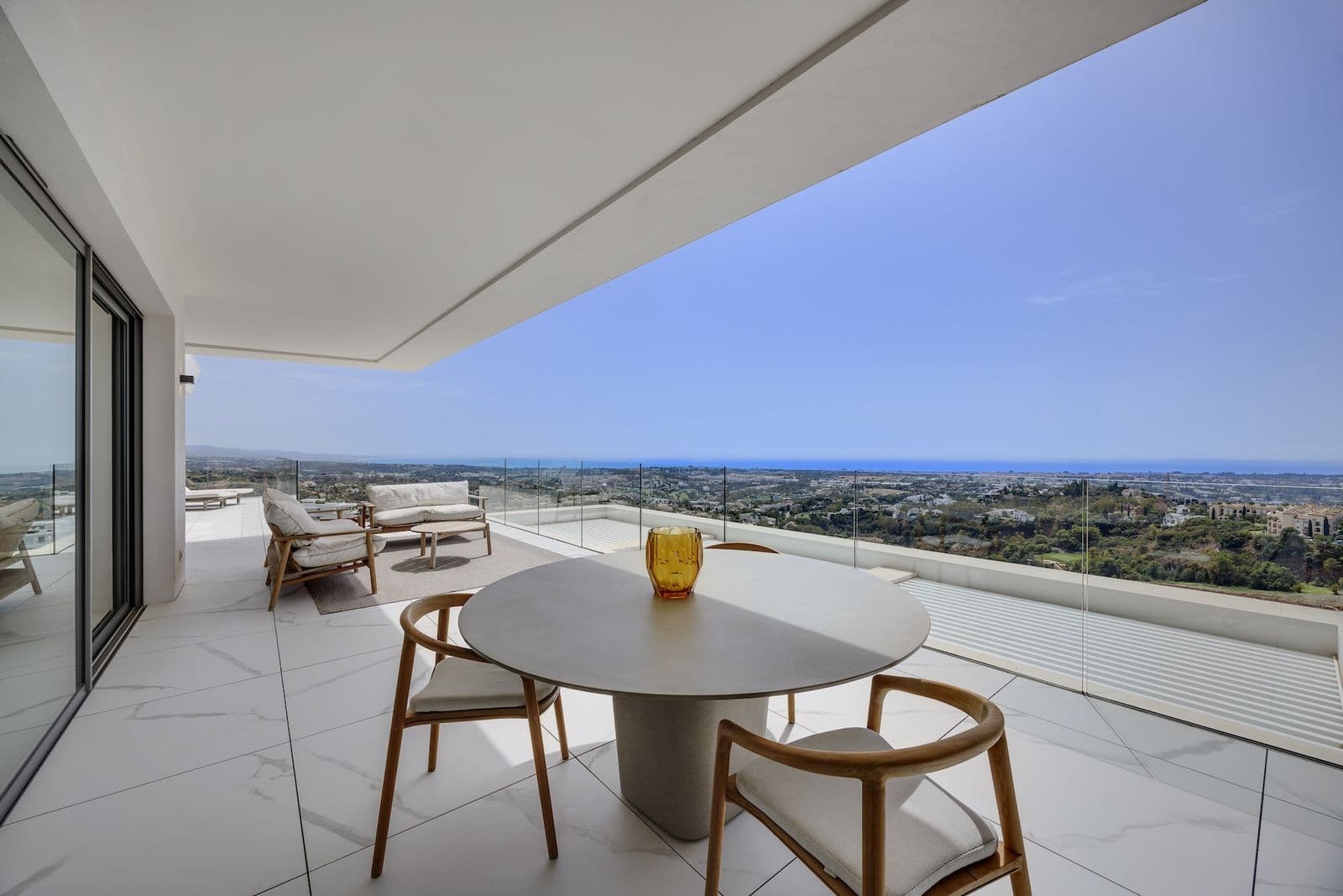 Middle Floor Apartment in La Quinta, Benahavís