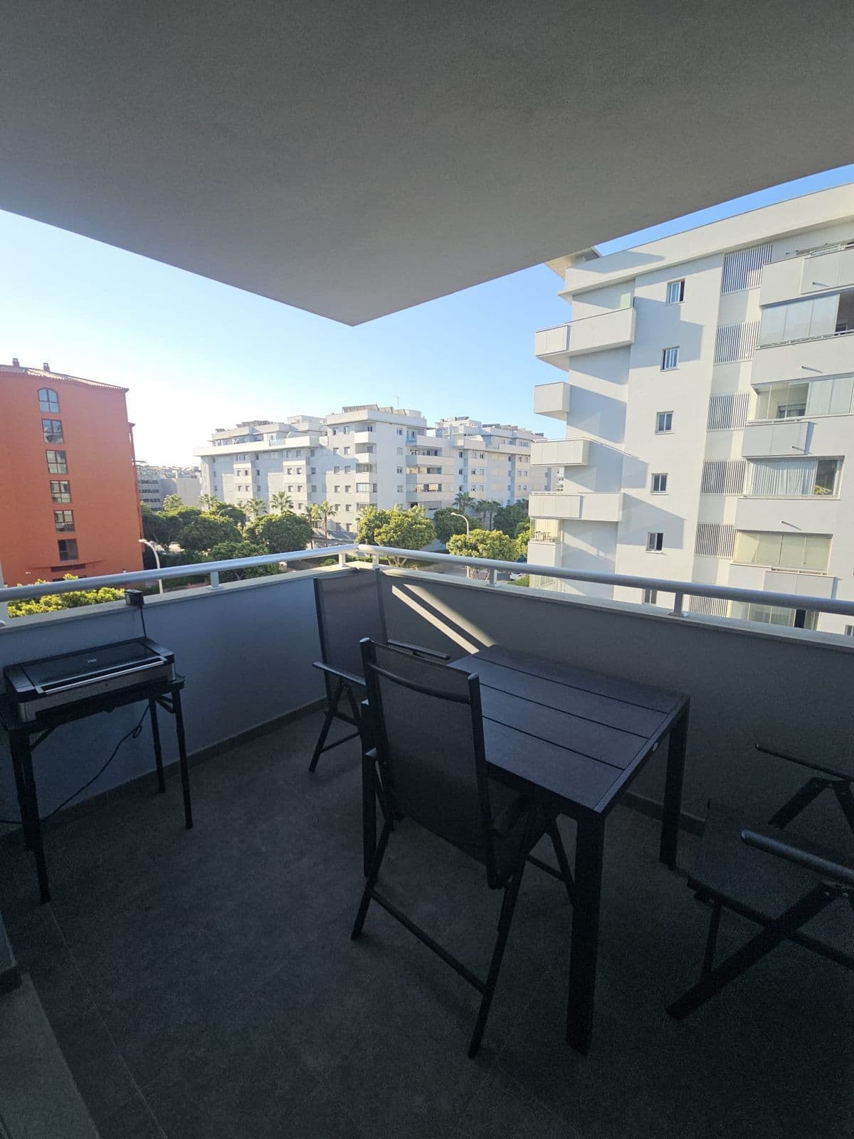 Middle Floor Apartment in Fuengirola, Fuengirola
