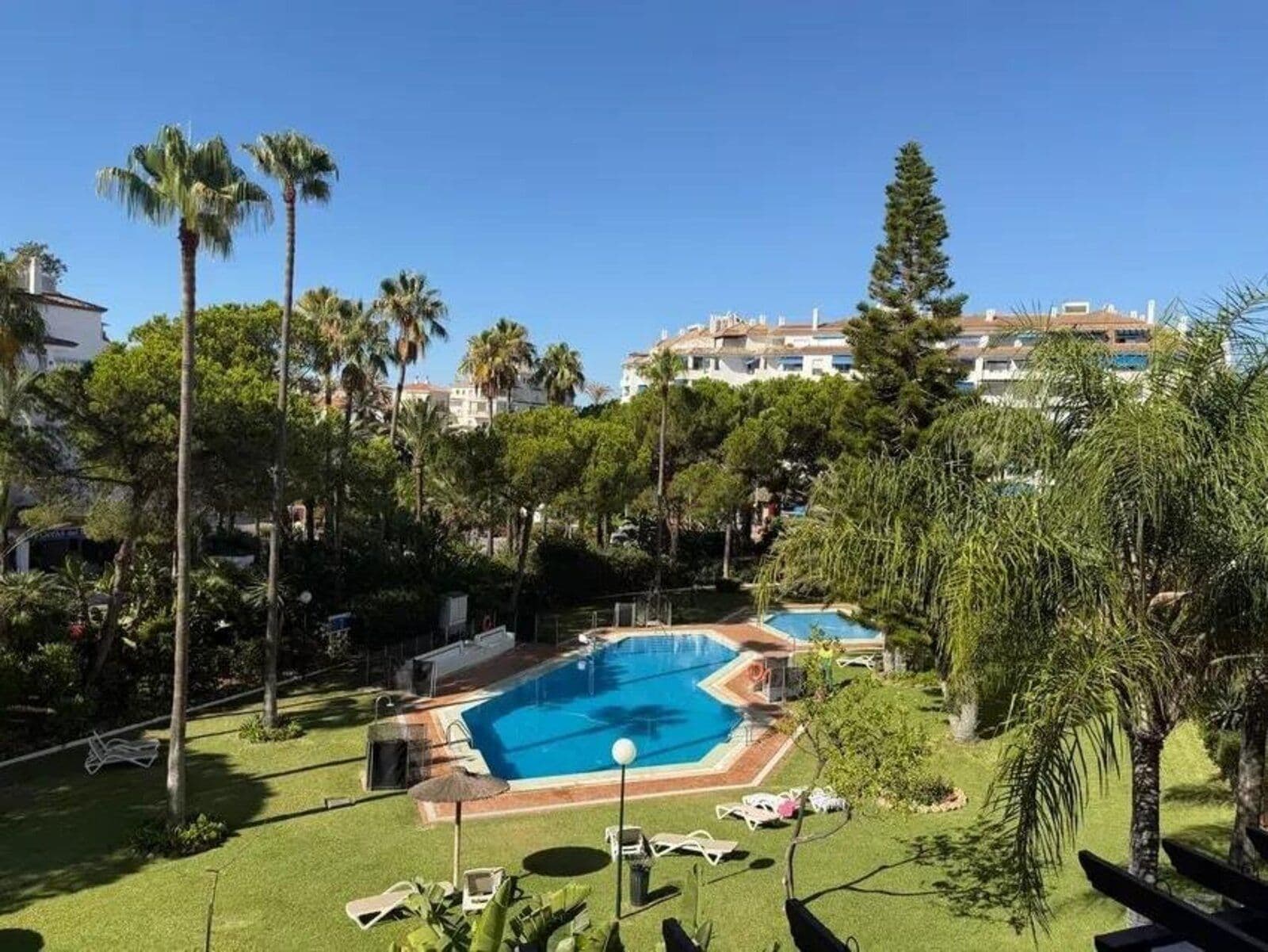 Middle Floor Apartment in Puerto Banús, Marbella
