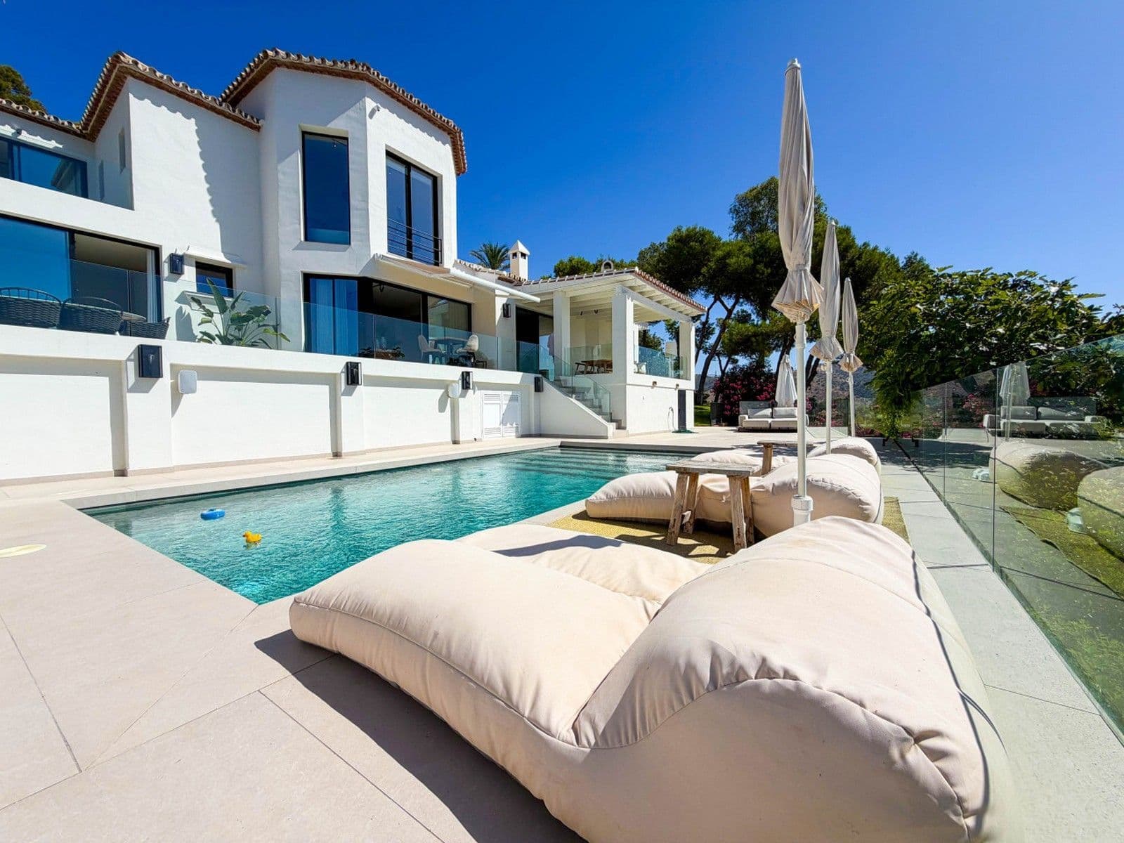 Detached Villa in Hacienda Las Chapas, Marbella East