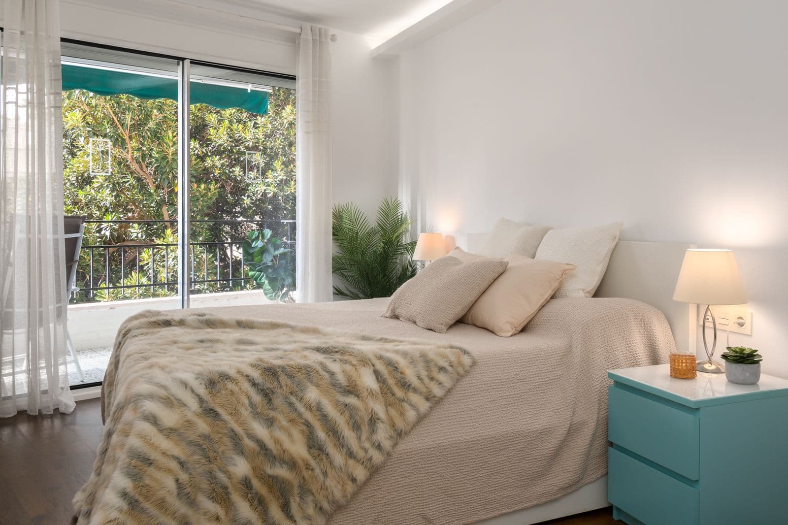 Middle Floor Apartment in Málaga Centro, Málaga