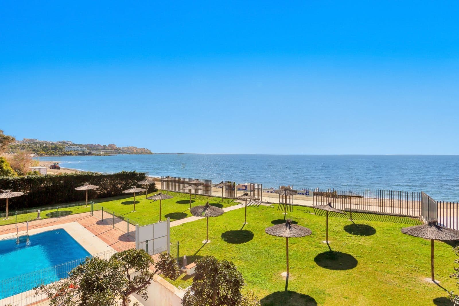 Middle Floor Apartment in Estepona, Estepona