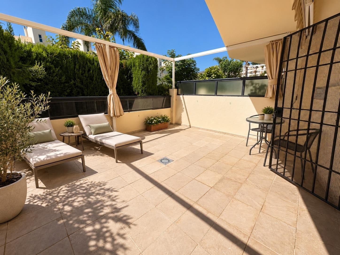 Ground Floor Apartment in Torremolinos, Torremolinos