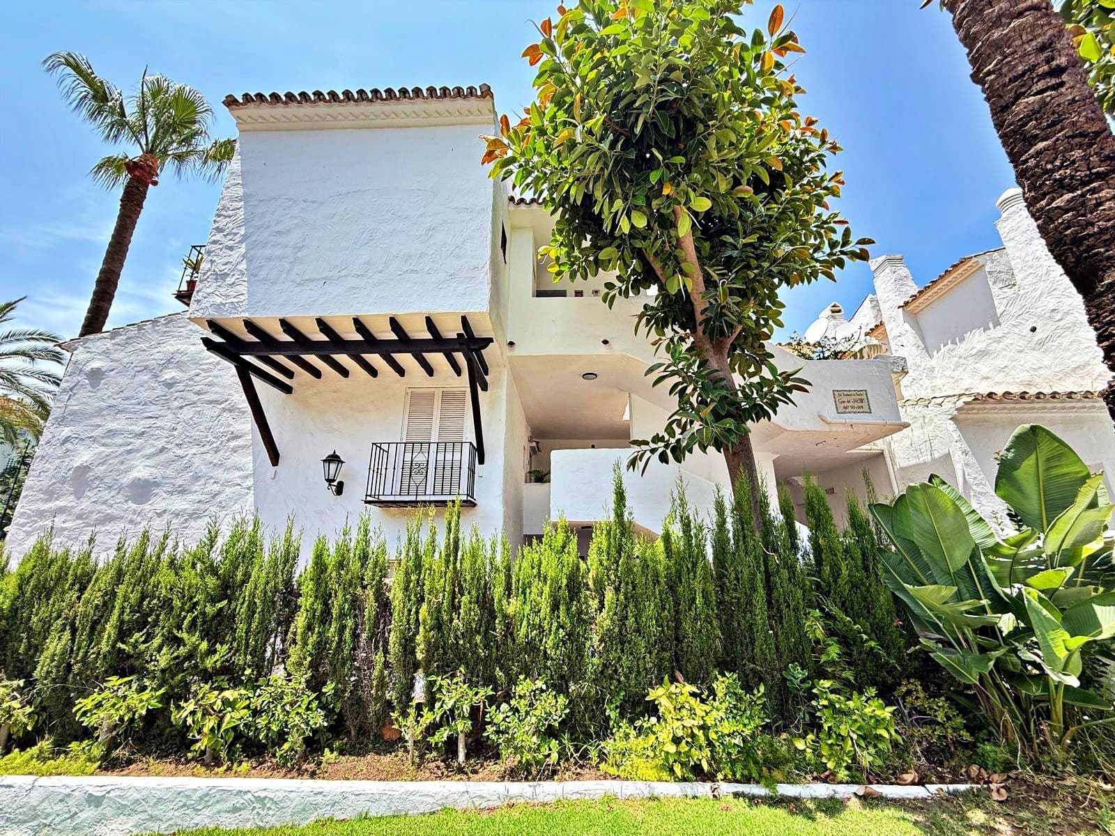Top Floor Apartment in Puerto Banús, Marbella