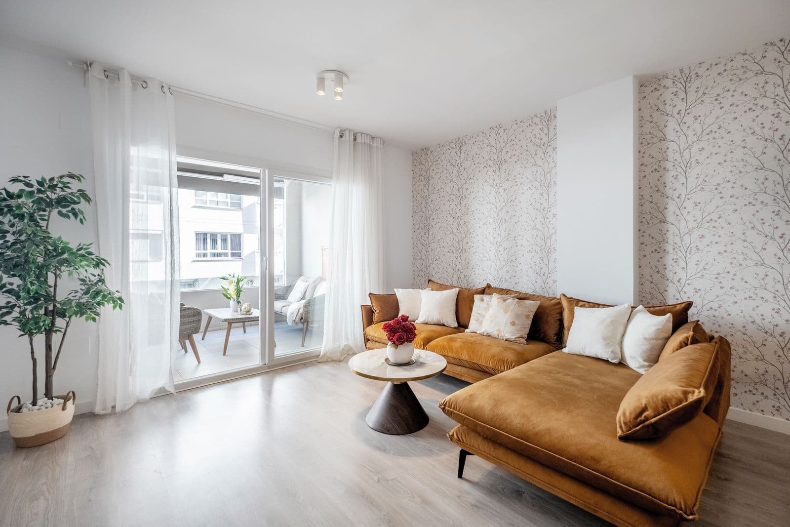 Middle Floor Apartment in La Campana, Nueva Andalucía