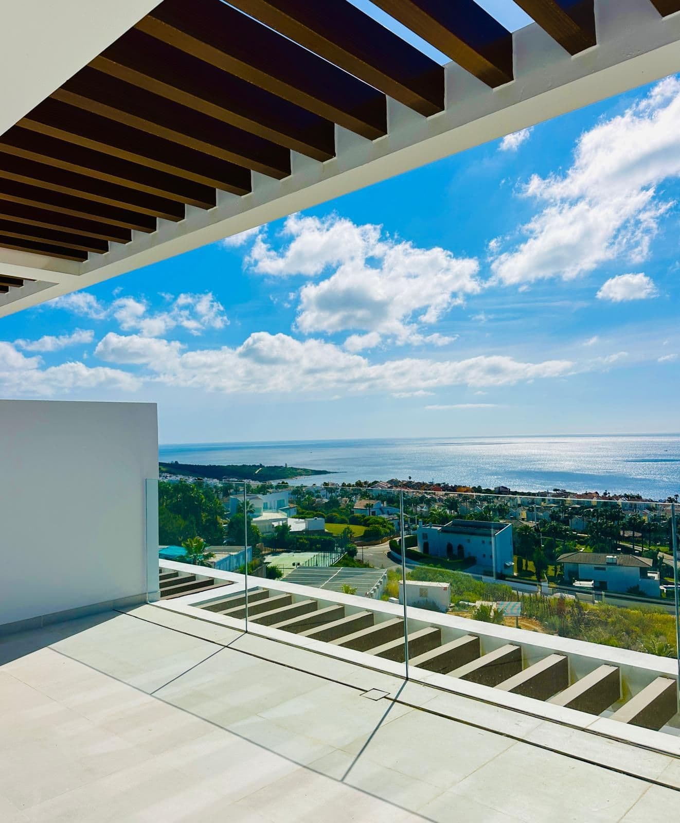 Middle Floor Apartment in La Alcaidesa, San Roque