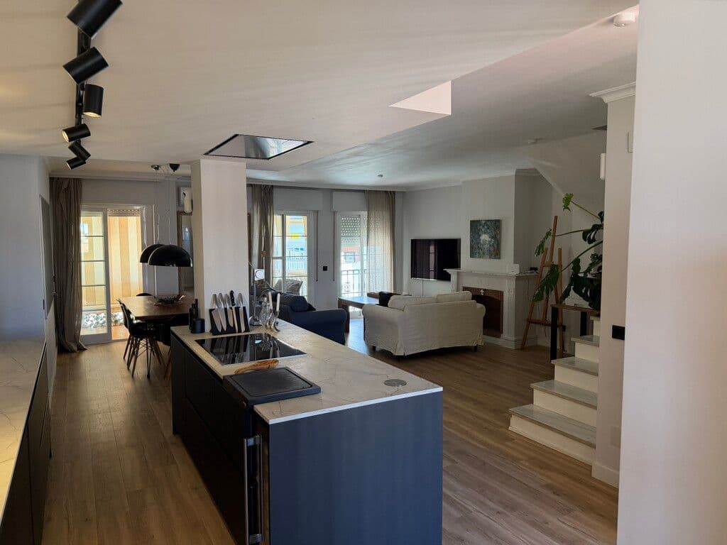 Middle Floor Apartment in Fuengirola, Fuengirola