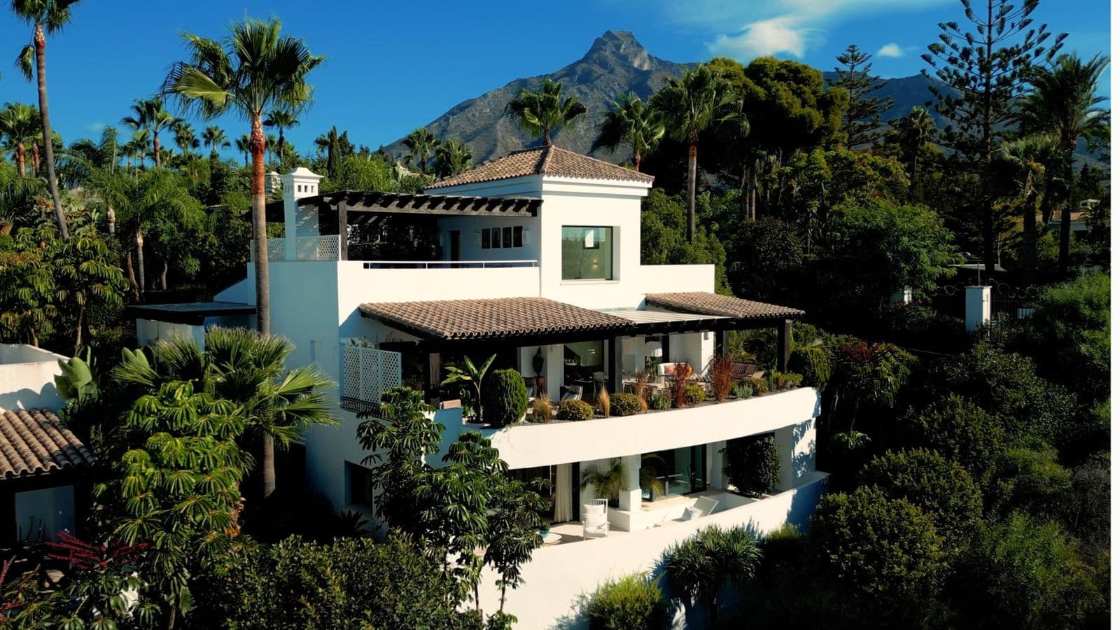 Detached Villa in The Golden Mile, Marbella