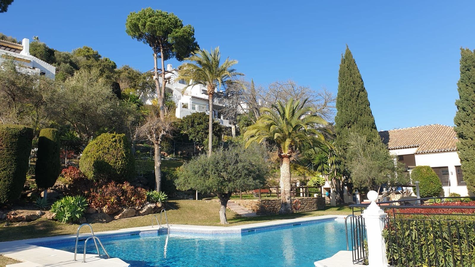 Top Floor Apartment in Los Almendros, Los Almendros
