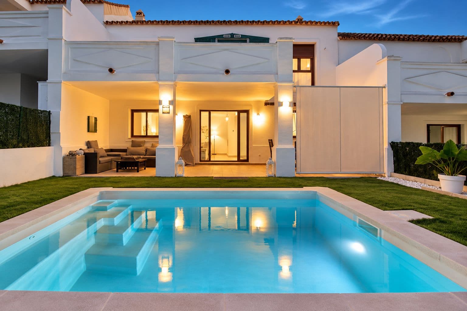 Semi-Detached House in Doña Julia, Casares