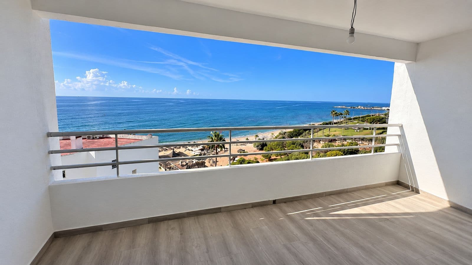 Middle Floor Studio in Calahonda, Mijas