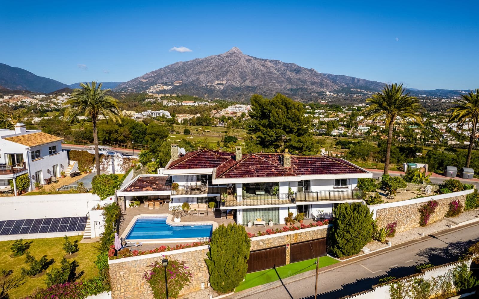 Detached Villa in Nueva Andalucía, Nueva Andalucía