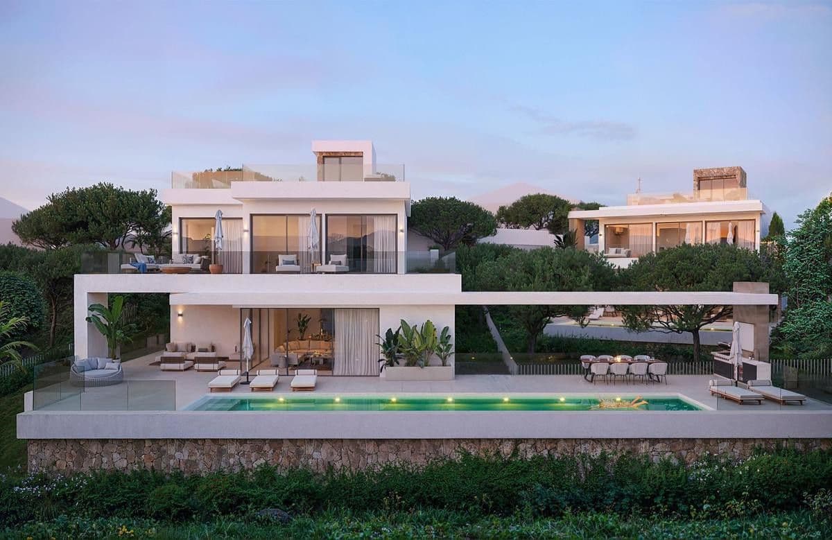 Land in El Rosario, Marbella East