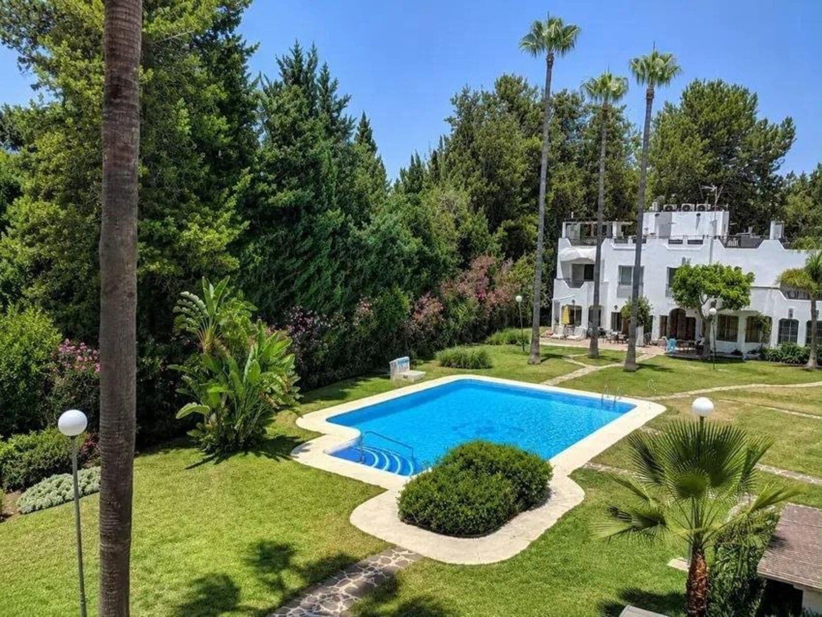 Townhouse in Nueva Andalucía, Nueva Andalucía