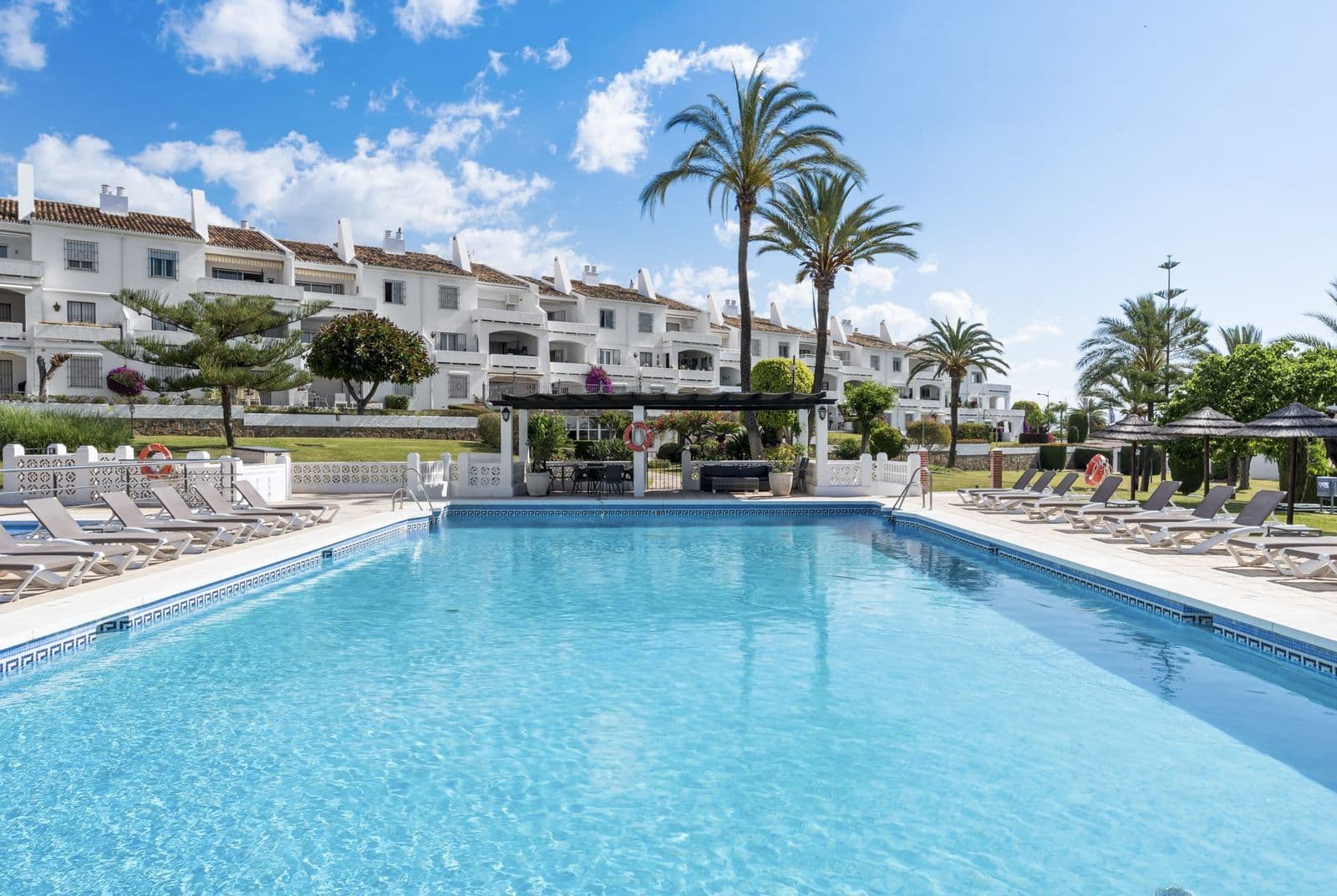 Ground Floor Apartment in Nueva Andalucía, Nueva Andalucía