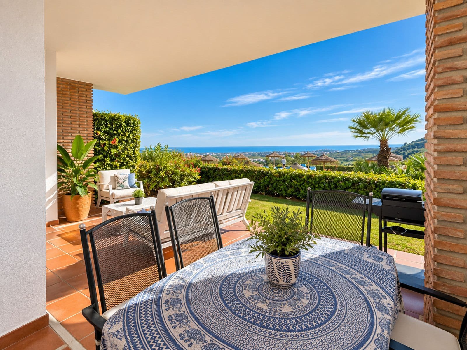 Ground Floor Apartment in Los Arqueros, Benahavís