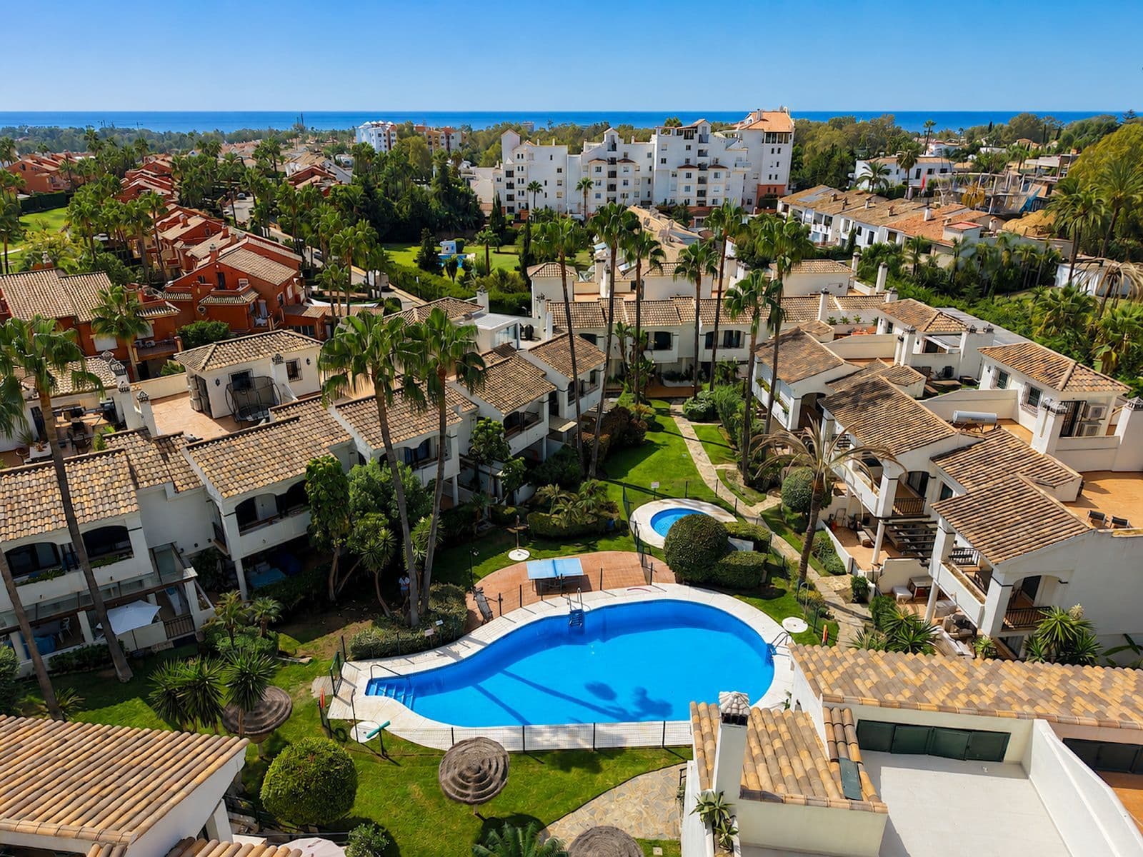 Townhouse in Estepona, Estepona