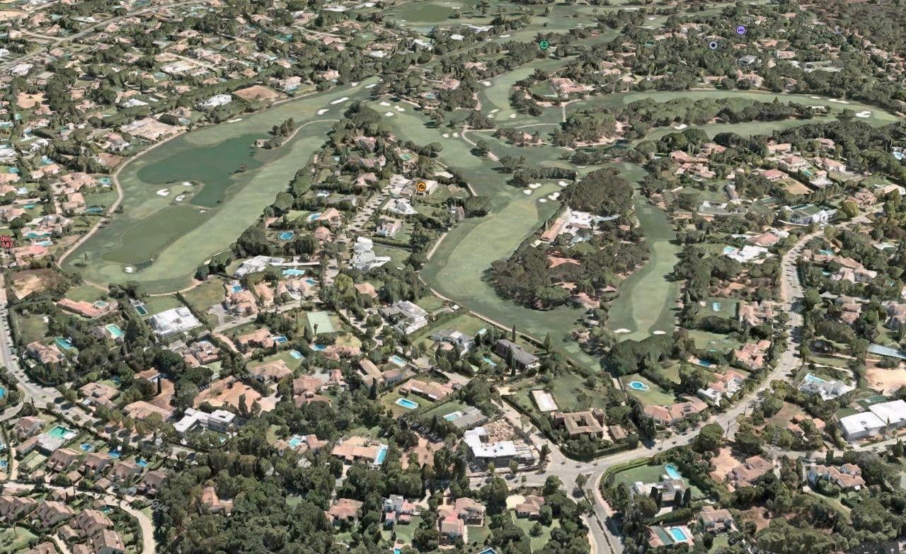 Land in Sotogrande Costa, Sotogrande
