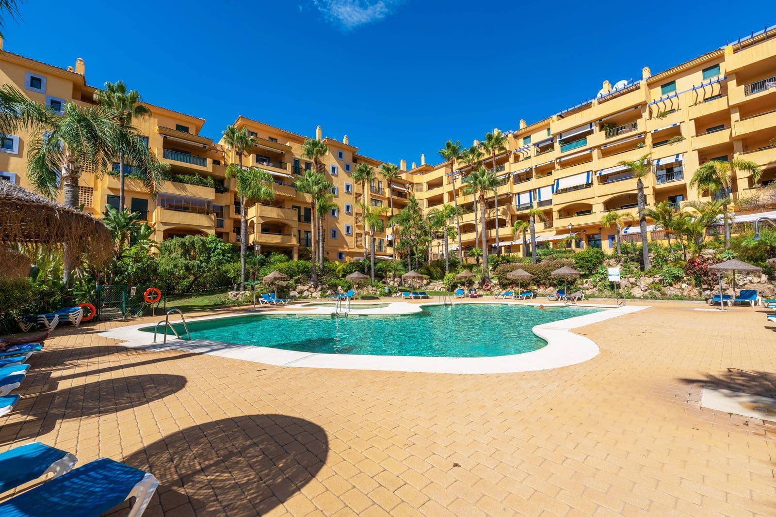 Middle Floor Apartment in San Pedro de Alcántara, Marbella