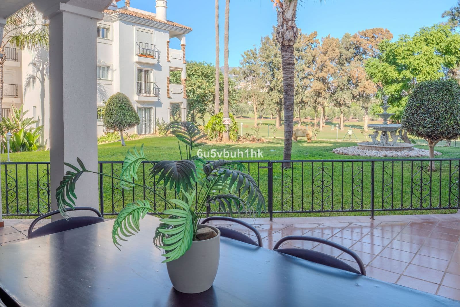 Middle Floor Apartment in Mijas Golf, Mijas