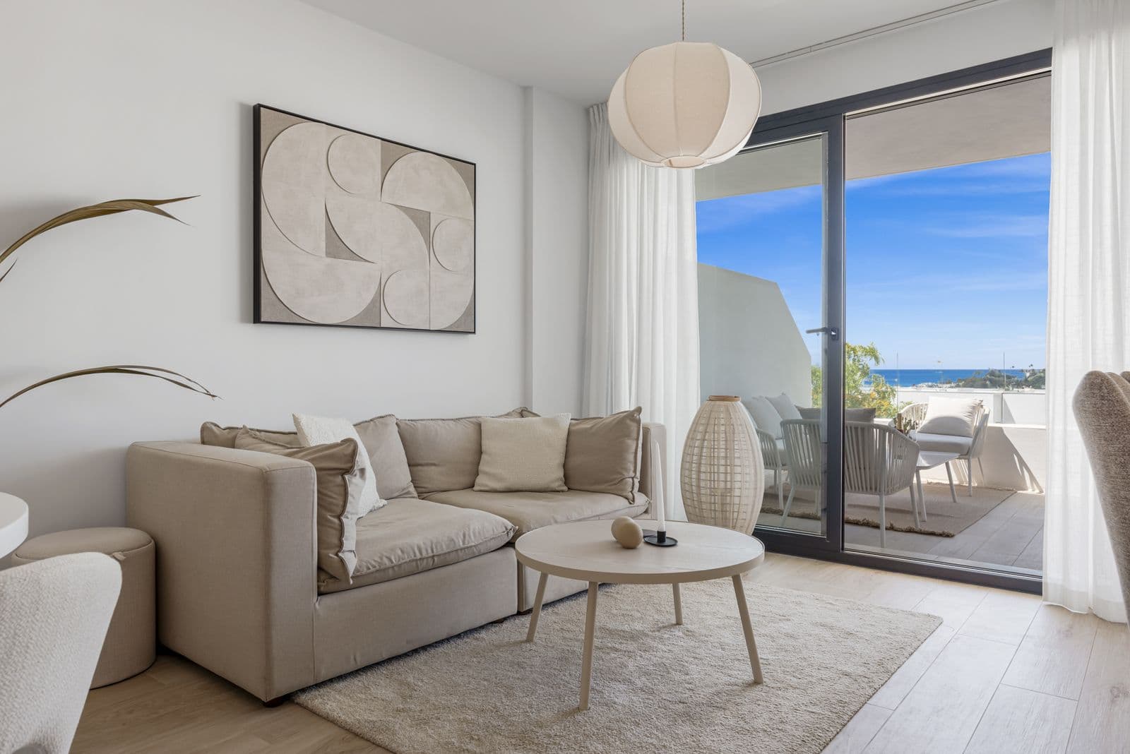 Middle Floor Apartment in Estepona, Estepona