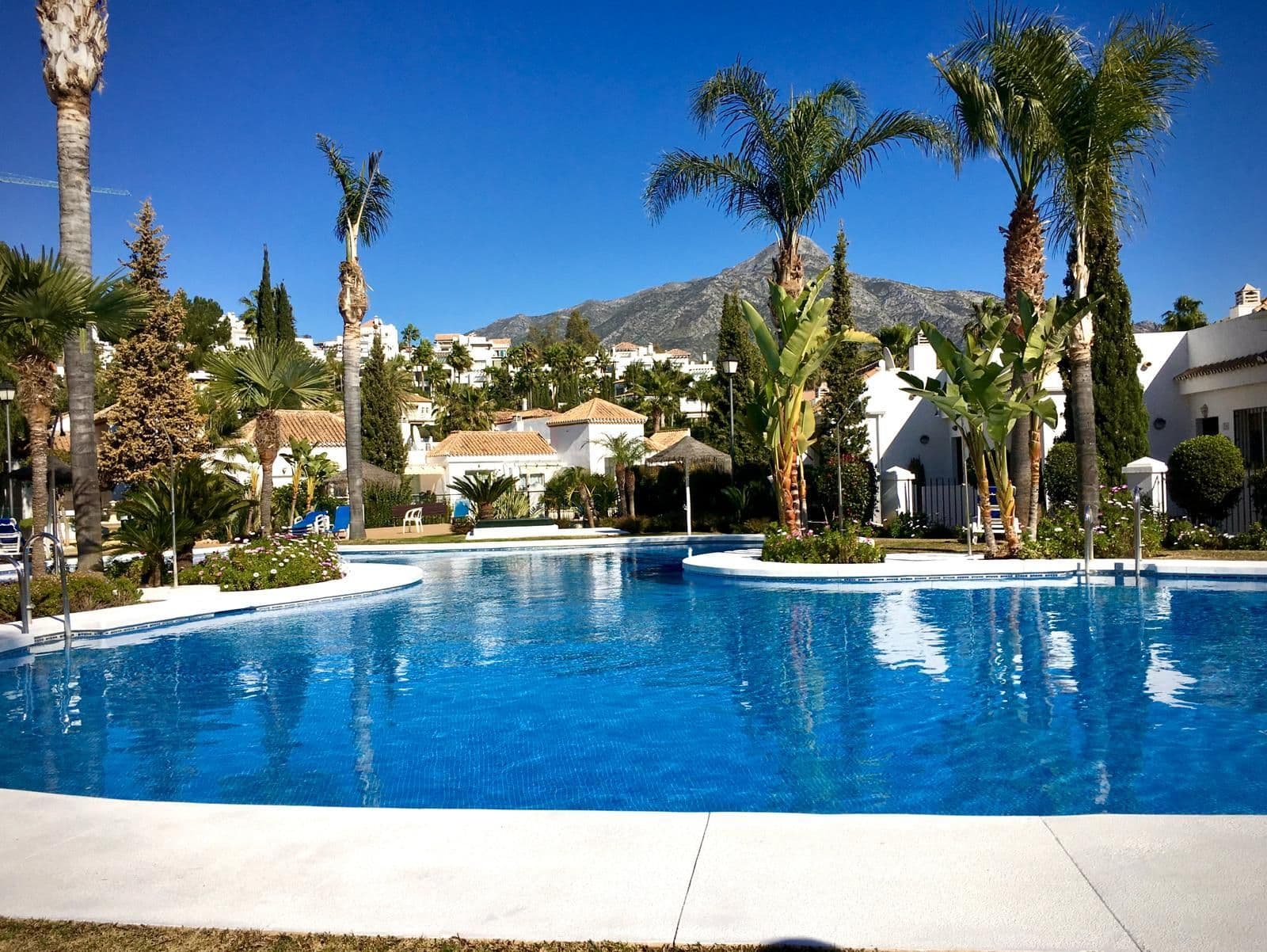 Top Floor Apartment in Nueva Andalucía, Nueva Andalucía