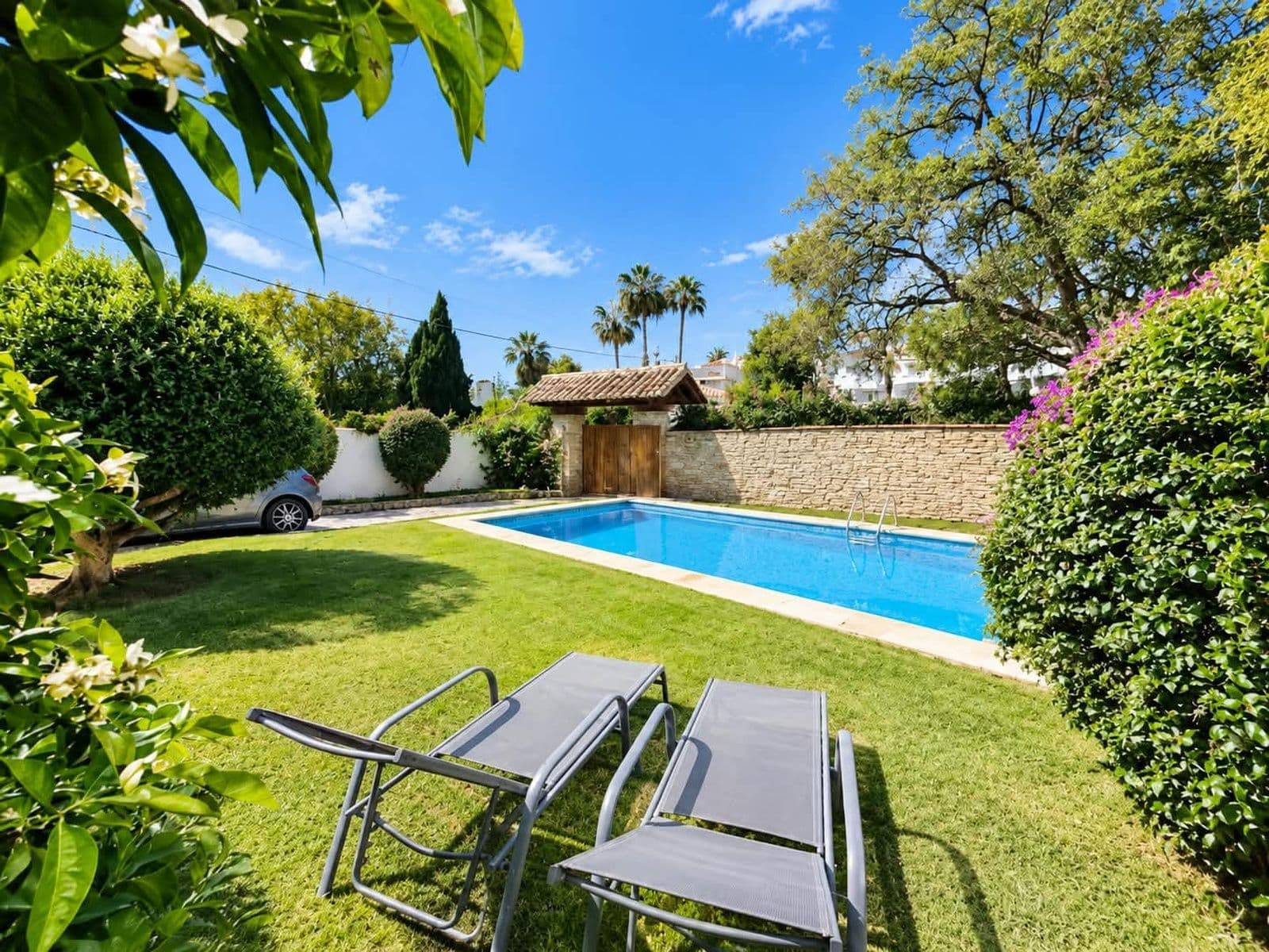 Semi-Detached House in Nueva Andalucía, Nueva Andalucía