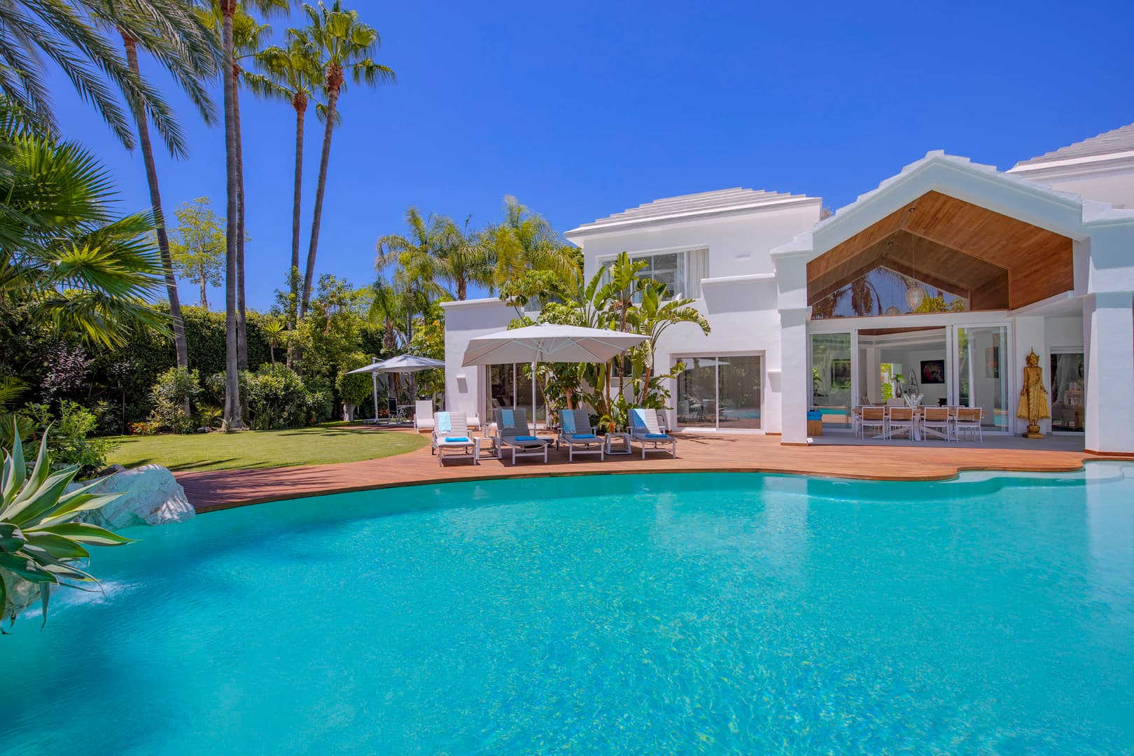 Villa Zebra, 42