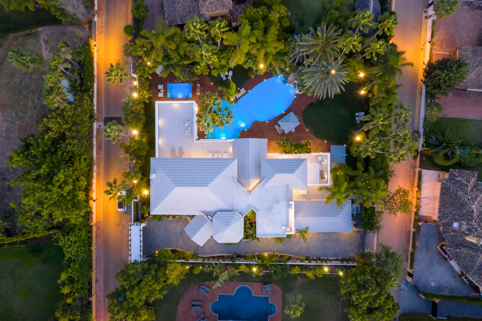 Villa Zebra, 12